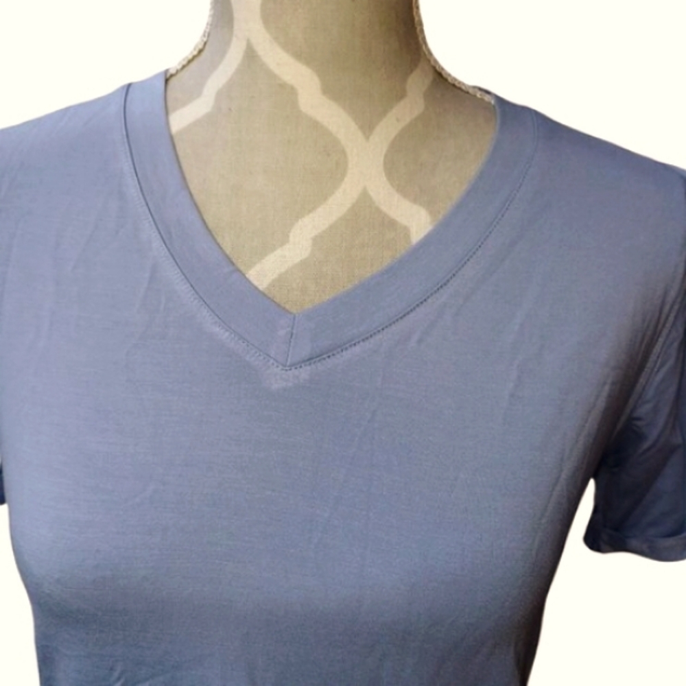 NEW WITH TAGS! M Point Zero T-shirt - Motion everyday Athleisure (4553